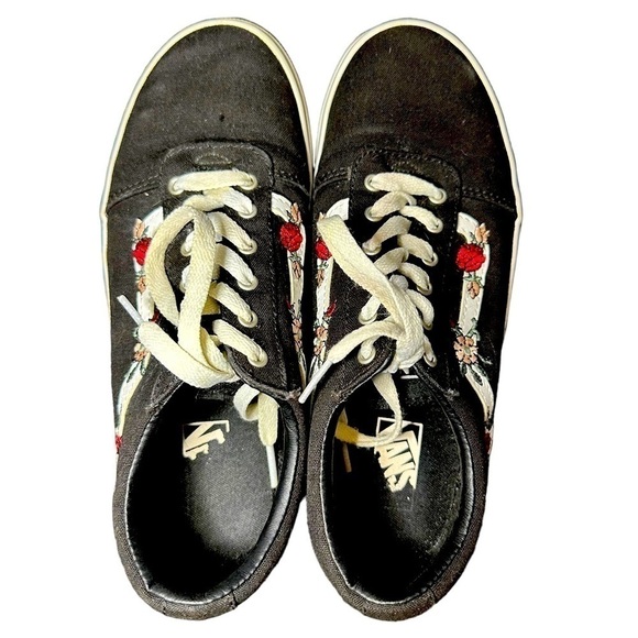 Vans Old Skool Skateboarding Shoe Sneaker Black w/Embroidery Roses Missy Size 5 - Picture 3 of 11
